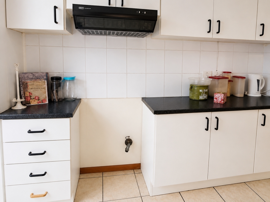4 Bedroom Property for Sale in Clairewood Western Cape